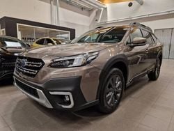 Vit (brilliant bronze metallic) Begagnad 2023 Subaru Outback SUV | 451 800 kr (Marknadspris)