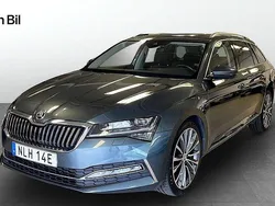 Mörkgrå Begagnad 2019 Skoda Superb LAURIN & KLEMENT Kombi | 284 900 kr (Marknadspris)