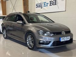 Grå Begagnad 2016 VW Golf VII R-line Kombi | 119 900 kr (Marknadspris)