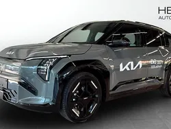Grå (grey) Begagnad 2025 Kia EV3 2 SUV | 589 300 kr