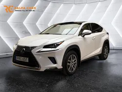 Vit Begagnad 2019 Lexus NX300h Executive Line SUV | 268 900 kr (Marknadspris)