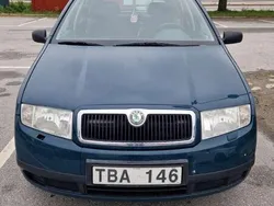 Grön Begagnad 2001 Skoda Fabia Halvkombi | 8 500 kr