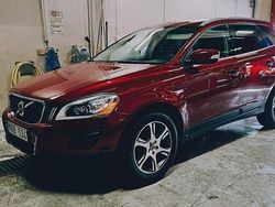 Röd Begagnad 2011 Volvo XC60 Summum SUV | 99 000 kr (Lite dyr)