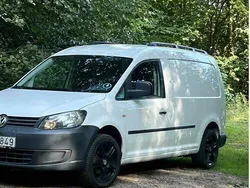 Vit Begagnad 2013 VW Caddy Maxi Minibuss | 54 900 kr (Marknadspris)