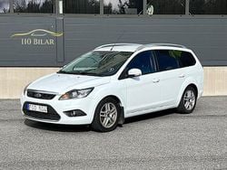 Vit Begagnad 2010 Ford Focus Titanium Kombi | 29 900 kr (Marknadspris)