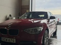Röd Begagnad 2014 BMW 118 Sport Line Halvkombi | 99 000 kr (Lite dyr)