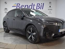 Grå Begagnad 2021 BMW iX Comfort Edition SUV | 419 500 kr (Dyr)
