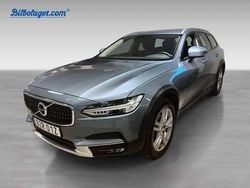 Blå Begagnad 2020 Volvo V90 CC SE Kombi | 329 000 kr (Marknadspris)