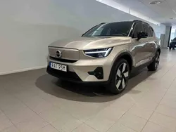 Grå Begagnad 2024 Volvo XC40 SUV | 434 500 kr