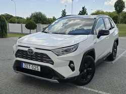 Vit Begagnad 2019 Toyota RAV4 Hybrid Style SUV | 282 000 kr (Bra pris)