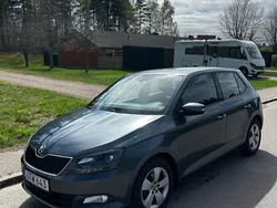 Grå Begagnad 2016 Skoda Fabia Style Halvkombi | 71 900 kr (Bra pris)