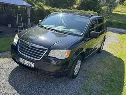 Svart Begagnad 2010 Chrysler Grand Voyager Minibuss | 48 000 kr (Bra pris)