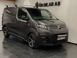Grå Begagnad 2017 Citroën Jumpy Minibuss | 99 900 kr (Bra pris)