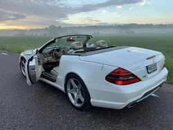 Vit Begagnad 2009 Mercedes SL550 Cab | 330 000 kr