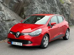 Röd Begagnad 2014 Renault Clio IV Halvkombi | 58 500 kr (Marknadspris)