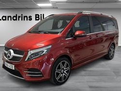 Röd Begagnad 2022 Mercedes V300 Exclusive Minibuss | 739 900 kr (Lite dyr)