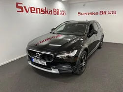 Svart Begagnad 2018 Volvo V90 CC Kinetic Kombi | 239 000 kr (Marknadspris)