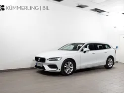 Vit Begagnad 2021 Volvo V60 Momentum Kombi | 249 900 kr (Marknadspris)