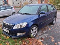 Blå Begagnad 2011 Skoda Fabia Elegance Kombi | 55 000 kr (Dyr)