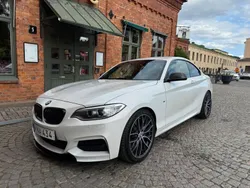 Vit Begagnad 2015 BMW M235 M Performance Sportkupé | 284 900 kr (Marknadspris)