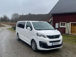 Begagnad 2017 Peugeot Traveller Minibuss | 180 000 kr
