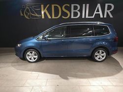 Blå Begagnad 2016 VW Sharan Minibuss | 209 500 kr (Marknadspris)