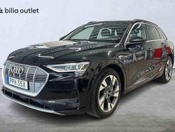Svart Begagnad 2019 Audi e-tron SUV | 254 900 kr (Marknadspris)