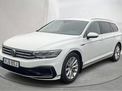 Vit Begagnad 2022 VW Passat GTE | 260 000 kr (Marknadspris)