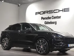 Svart (black) Begagnad 2025 Porsche Cayenne SUV | 1 399 000 kr (Marknadspris)