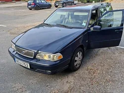 Blå Begagnad 2000 Volvo V70 Standard Kombi | 15 000 kr (Marknadspris)