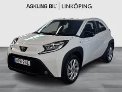 Vit Begagnad 2024 Toyota Aygo Comfort Halvkombi | 184 000 kr (Bra pris)