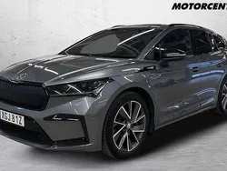 Grå Begagnad 2022 Skoda Enyaq iV SportLine SUV | 389 000 kr (Marknadspris)