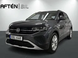 Grå Begagnad 2024 VW T-Cross Life SUV | 245 800 kr (Marknadspris)