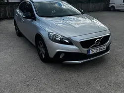 Silver Begagnad 2017 Volvo V40 CC Kombi | 150 000 kr (Superpris)