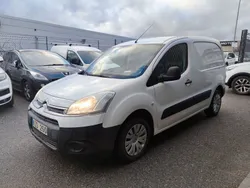 Vit Begagnad 2013 Citroën Berlingo Minibuss | 51 000 kr (Marknadspris)