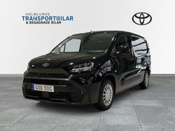 Svart Begagnad 2024 Toyota Proace City Van | 366 375 kr