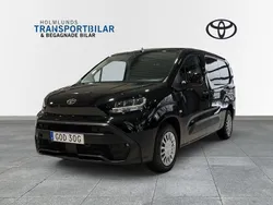 Svart Ny 2024 Toyota Proace City Van | 366 375 kr (Lite dyr)
