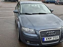 Grå Begagnad 2006 Audi A3 Sportback Comfort Halvkombi | 29 000 kr (Bra pris)