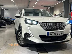 Vit Begagnad 2021 Peugeot e-2008 Active SUV | 189 900 kr (Marknadspris)
