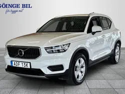 Vit Begagnad 2022 Volvo XC40 Momentum SUV | 269 000 kr (Bra pris)