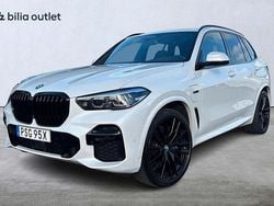 Vit Begagnad 2022 BMW X5 M Sport SUV | 559 900 kr (Superpris)