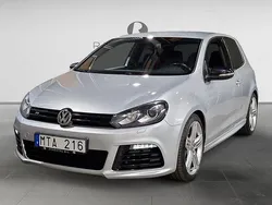Silver Begagnad 2012 VW Golf VI R Halvkombi | 164 900 kr