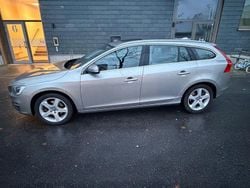 Brun Begagnad 2014 Volvo V60 Summum Kombi | 164 900 kr (Lite dyr)