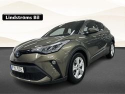 Grön Begagnad 2023 Toyota C-HR+ Edition SUV | 275 000 kr (Marknadspris)