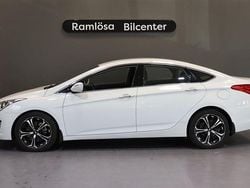 Vit Begagnad 2011 Hyundai i40 Sedan | 78 900 kr (Marknadspris)