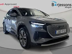Grå Begagnad 2022 Audi Q4 e-tron Proline SUV | 379 900 kr (Marknadspris)