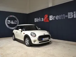 Vit Begagnad 2016 Mini ONE Pepper Halvkombi | 89 900 kr (Marknadspris)