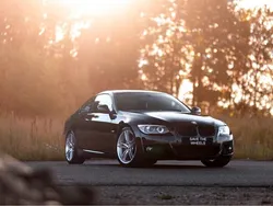 Svart Begagnad 2010 BMW 325 Comfort Edition Sportkupé | 170 000 kr