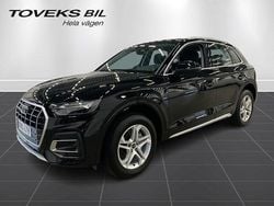 Brilliantsvart Begagnad 2024 Audi Q5 Advanced Plus SUV | 459 900 kr (Marknadspris)