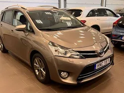 Brun Begagnad 2014 Toyota Verso Edition Minibuss | 117 900 kr (Lite dyr)